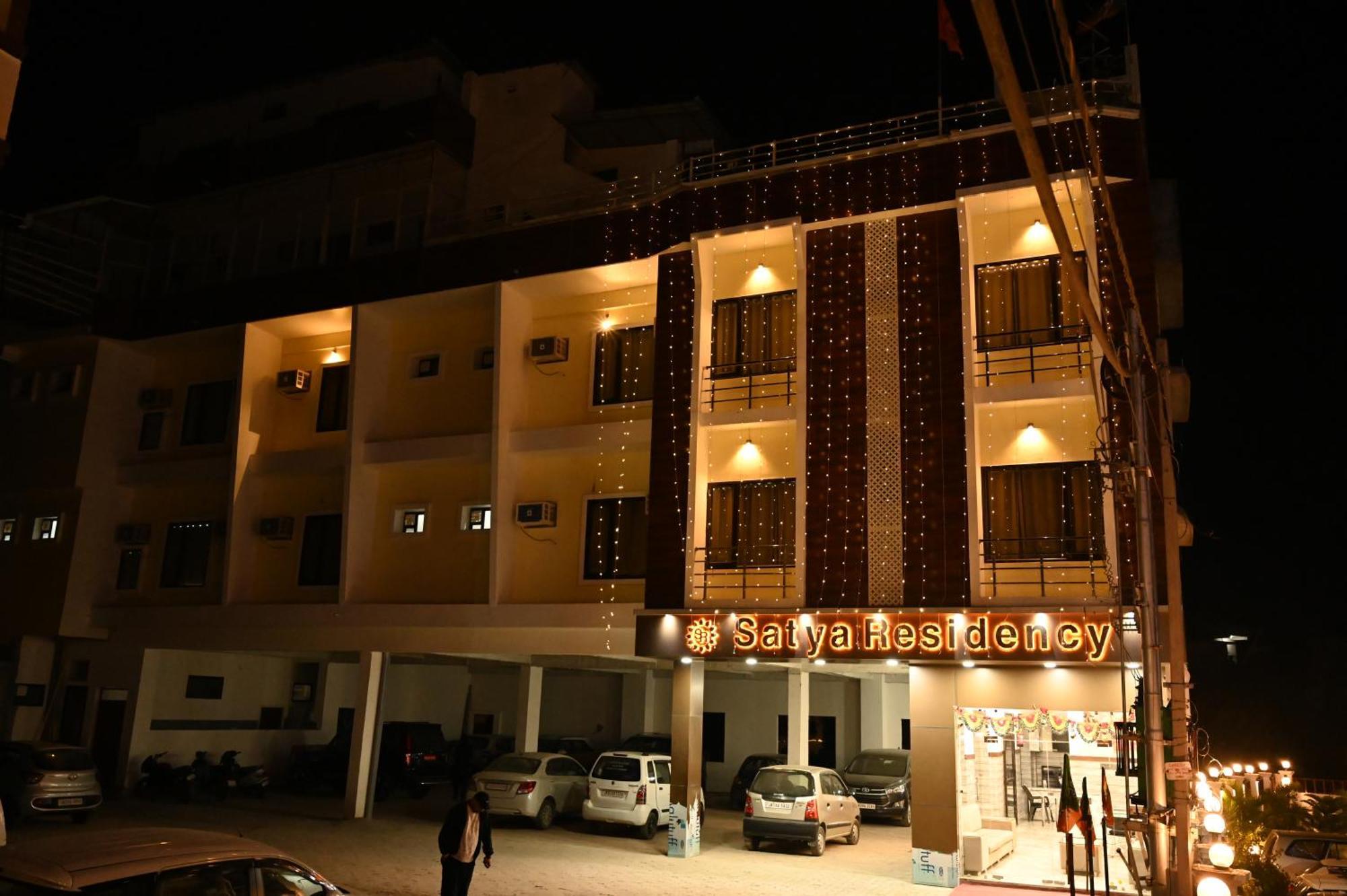 Satya Residency Hotel Катра Екстериор снимка